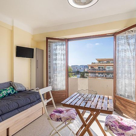 Studio Le Grand Large-4 By Interhome Le Lavandou Dış mekan fotoğraf