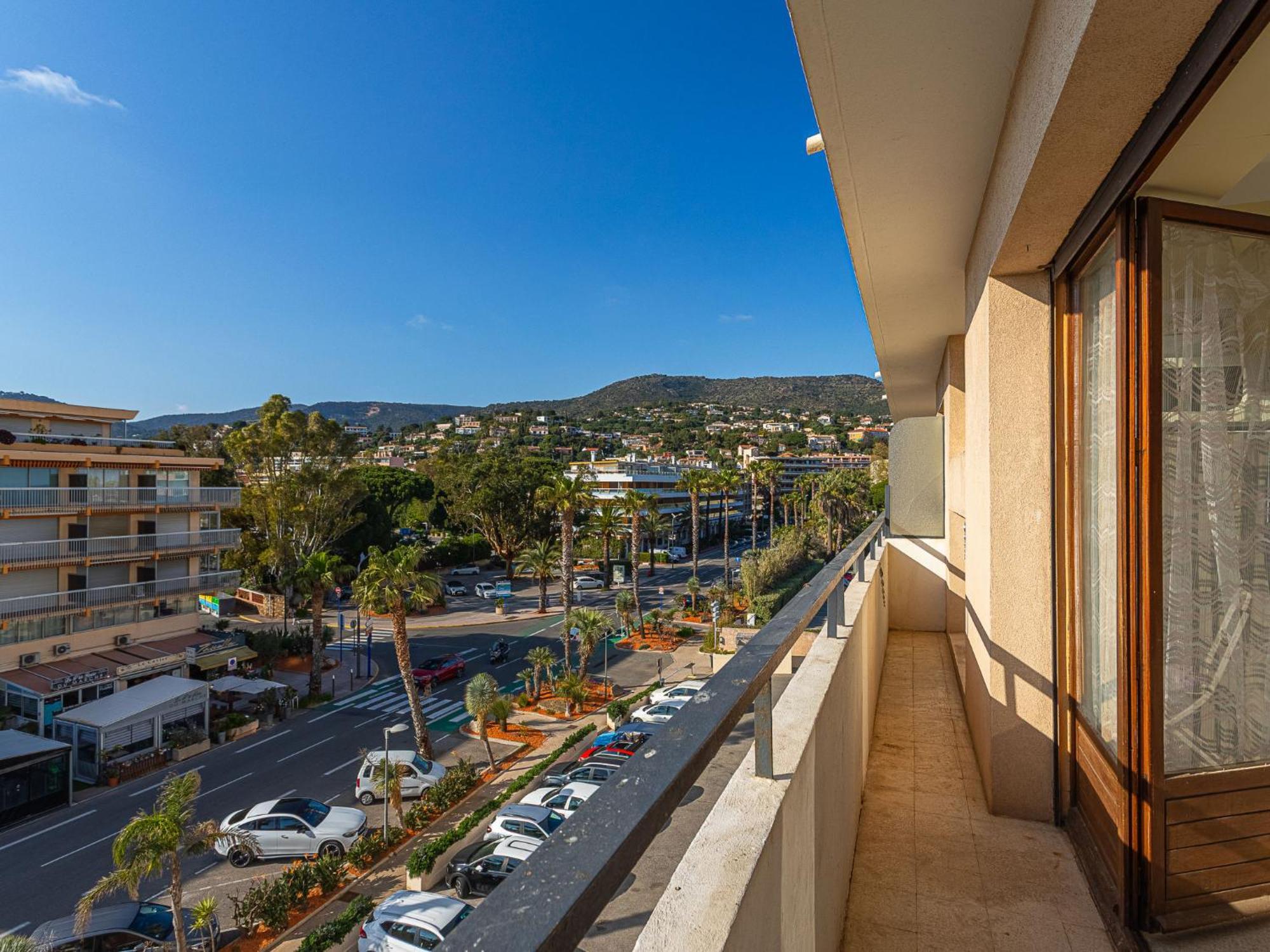 Studio Le Grand Large-4 By Interhome Le Lavandou Dış mekan fotoğraf